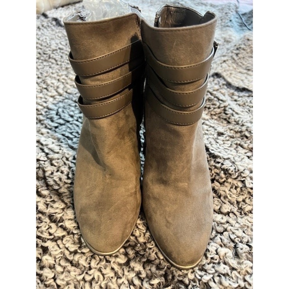 Women's Sam & Libby Tan Ankle‎ Boots Size 8.5